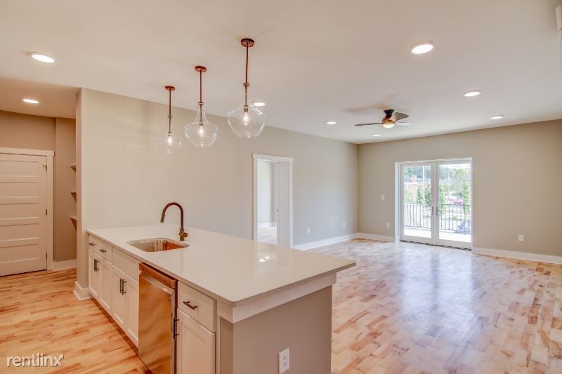 174 Moore St, Bristol, VA 24201 Condo for Rent in Bristol, VA