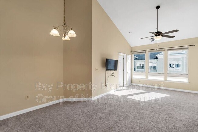 Foto del edificio - 801 S Greenbrier St