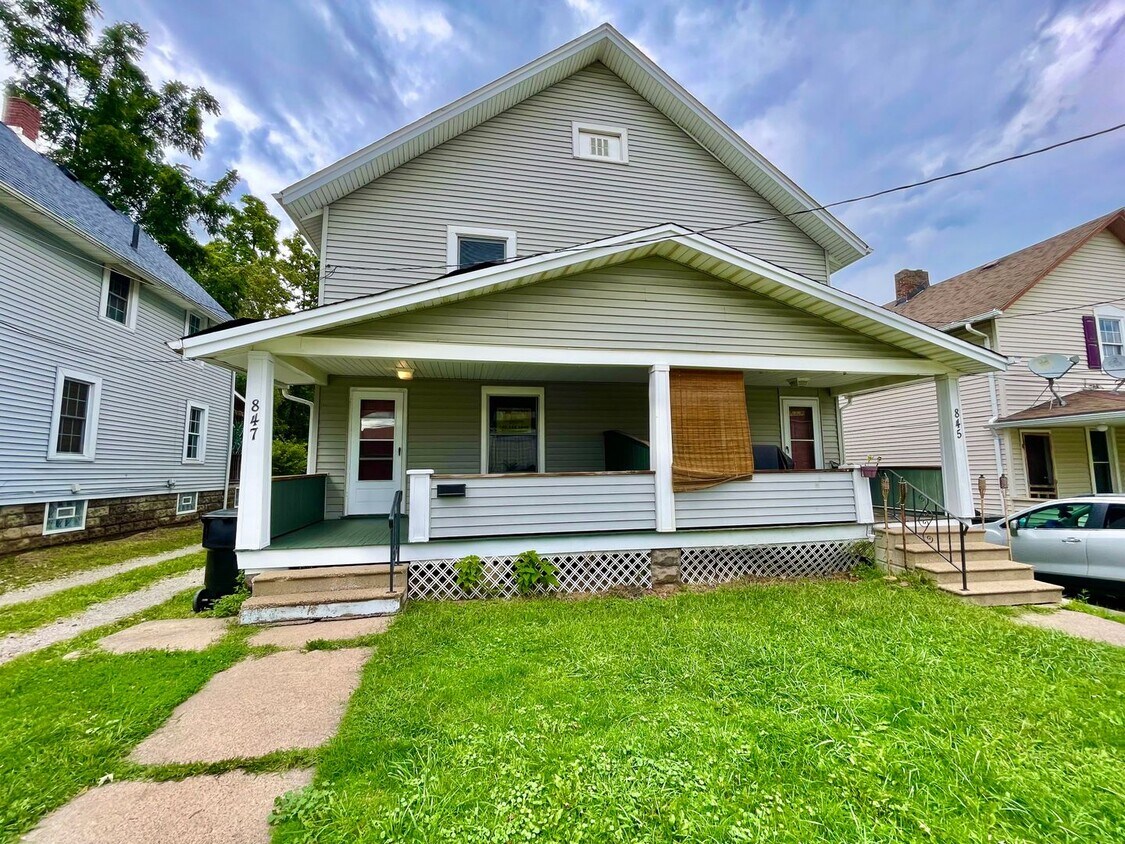 845847 Bond St Unit 847, Elyria, OH 44035 Room for Rent in Elyria