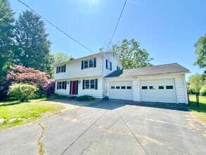 Building Photo - 73 Rocky Hill Rd