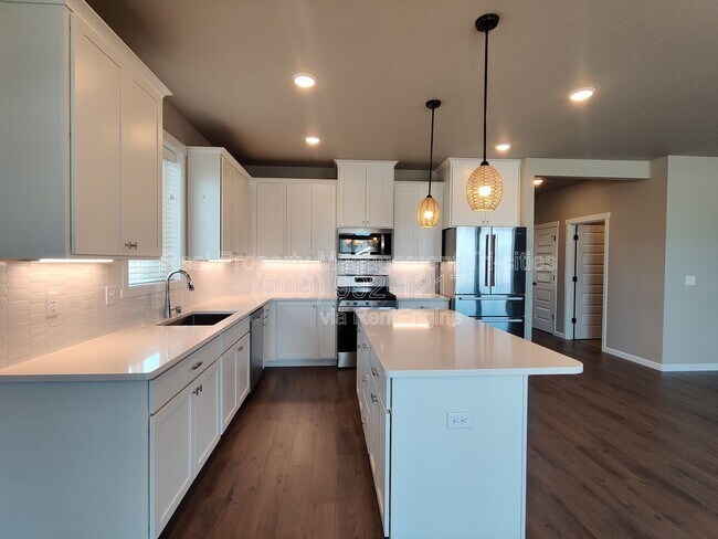 Foto del edificio - 8304 Gardner St