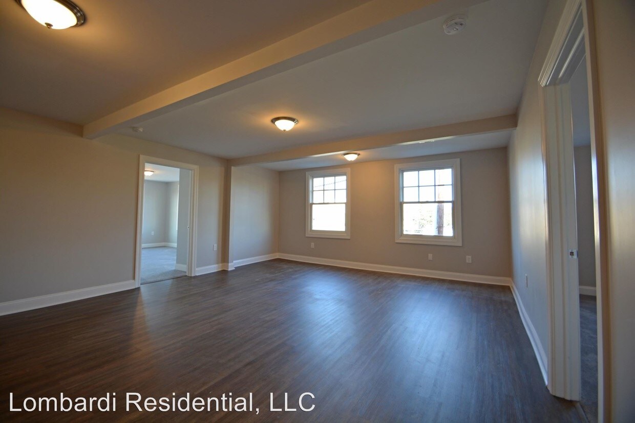 Foto principal - 713 Main St