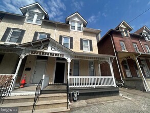 Building Photo - 127 Haws Ave