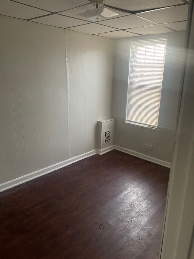 Foto del edificio - 7152 Hegerman St