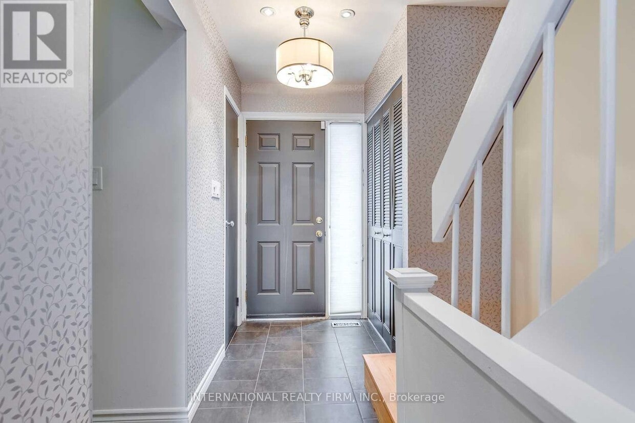 Photo principale - 6855-6855 Glen Erin Dr