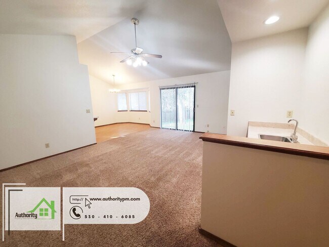 Foto del edificio - 3996 Morningsun Dr