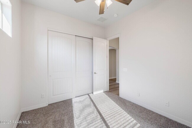 Foto del edificio - 6548 E Bay Point Way