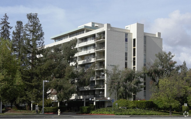 Building Photo - Parkway Towers