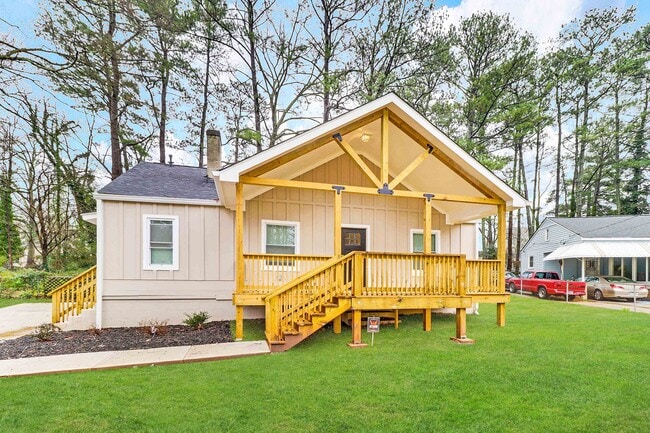 Building Photo - 1158 Edgefield Dr SW