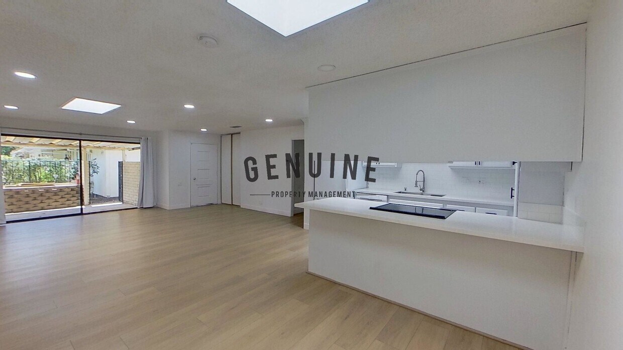 Foto principal - Coming Soon: Charming 3Bd 2Ba Condo in 55+...