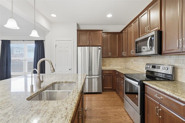 Foto del edificio - 13401 Henneman Dr