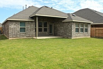 Building Photo - 4408 Mimic Dr