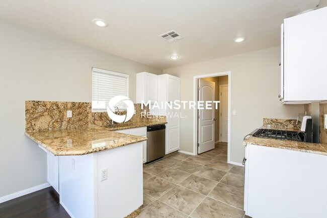 Foto del edificio - 3 Bedroom Pet-Friendly Home in Henderson, NV with Main Street Renewal