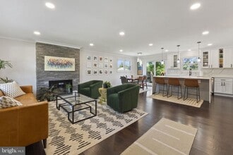 Building Photo - 8114 Drayton Ln