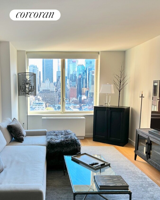 Foto principal - 550 W 45th St