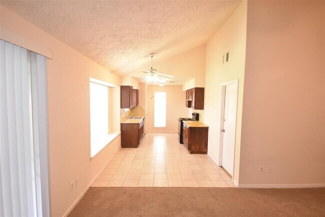 Foto del edificio - 1138 River Rock Dr