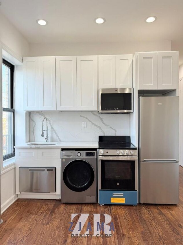 Foto principal - 2 bedroom in Brooklyn NY 11215