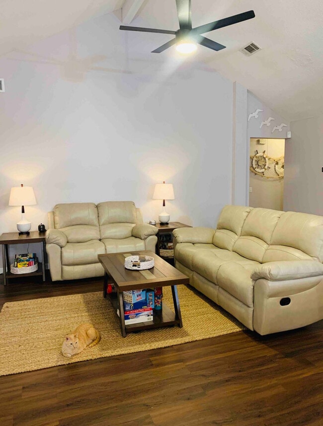 Building Photo - 5 Cuttysark Rd