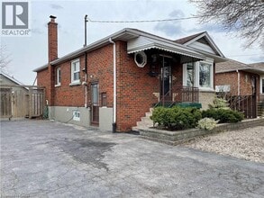 Building Photo - 159 E 32nd St