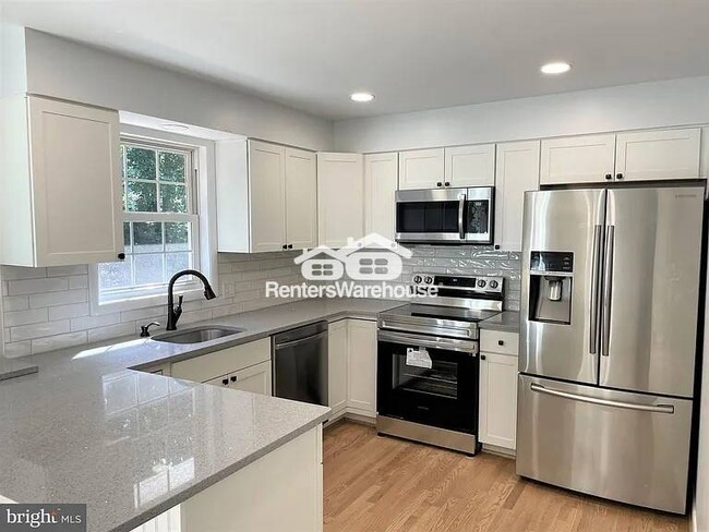 Building Photo - 1173 Idylewild Dr