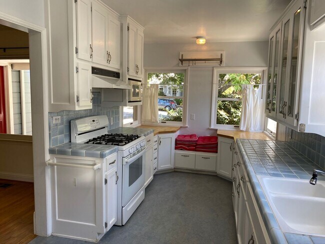Building Photo - AVAILABLE JULY - Classic SLO Home with Cha...