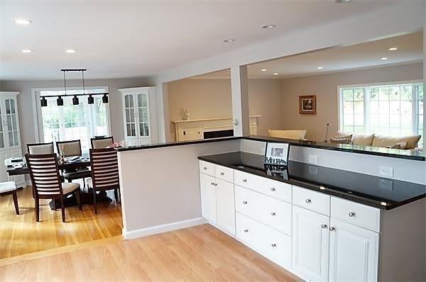 Building Photo - 4 bedroom in Lynnfield MA 01940