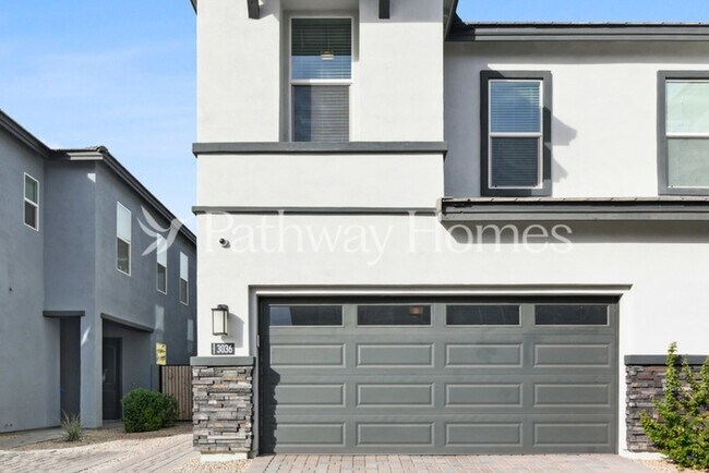 Foto del edificio - 3036 N 37th Pl