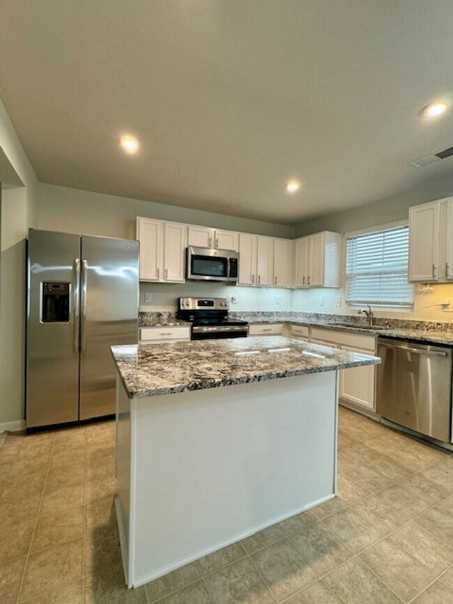 Foto del edificio - Newly Renovated 3BR Townhome with Private Patio in Fort Mill