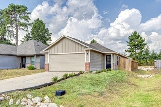 Building Photo - 13010 Sorrento Bay Dr