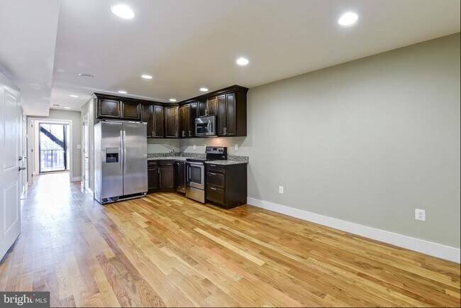 Foto del edificio - 2031 Benning Rd NE