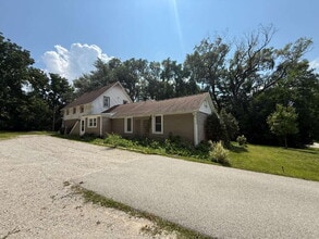Building Photo - 5036 S 92nd St