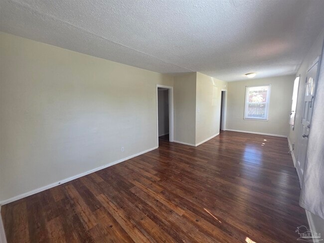 Foto del edificio - 203 SE Syrcle Dr