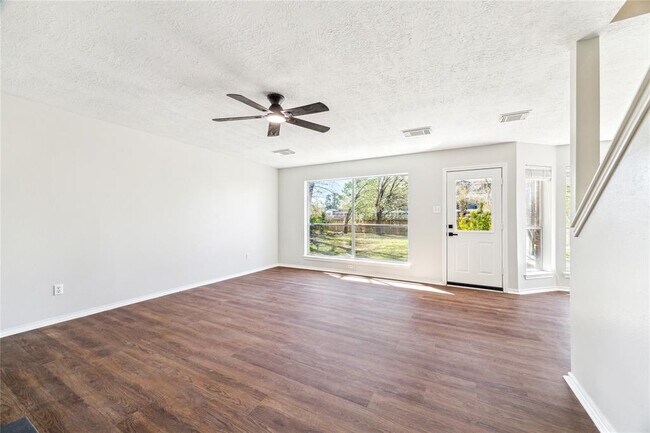 Foto del edificio - 18603 Timber Twist Dr