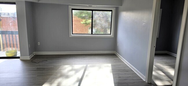 Foto del edificio - 6310 Hil Mar Dr