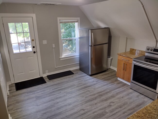 Foto del edificio - 3607 Waukegan Rd