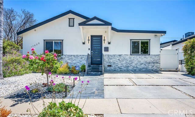 Foto principal - 17900 Bullock St