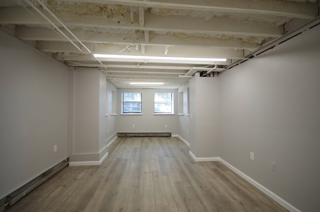 Building Photo - 120 Seward St