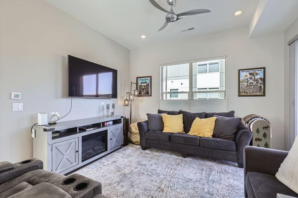 Foto principal - 5409 Allison St