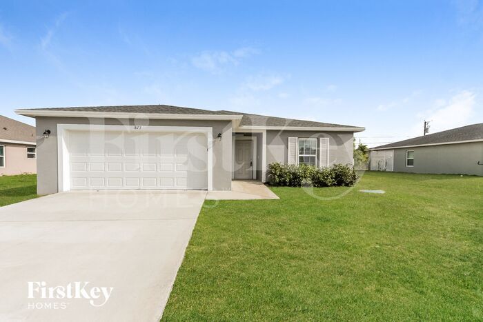 Foto principal - 873 SW Trouville Avenue