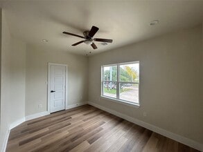 Building Photo - 5712 Harbrook Dr