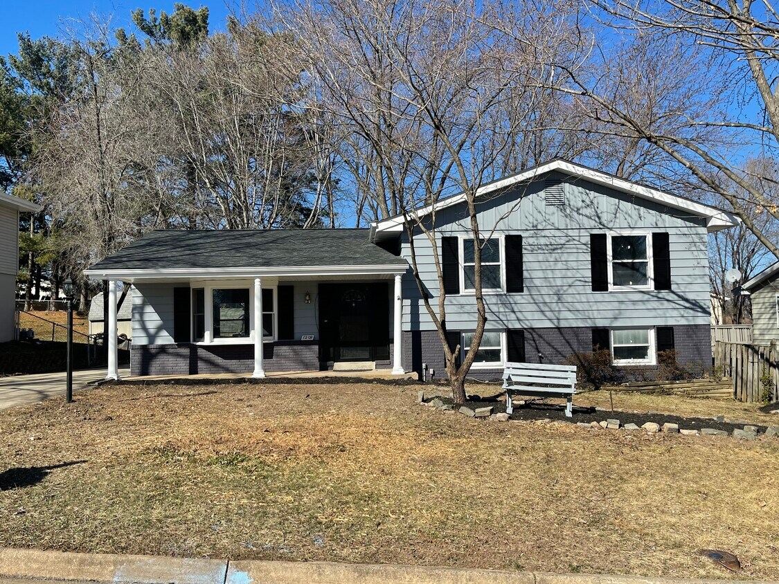 1209 E Iberia Rd, Sterling, VA 20164 House Rental in Sterling, VA