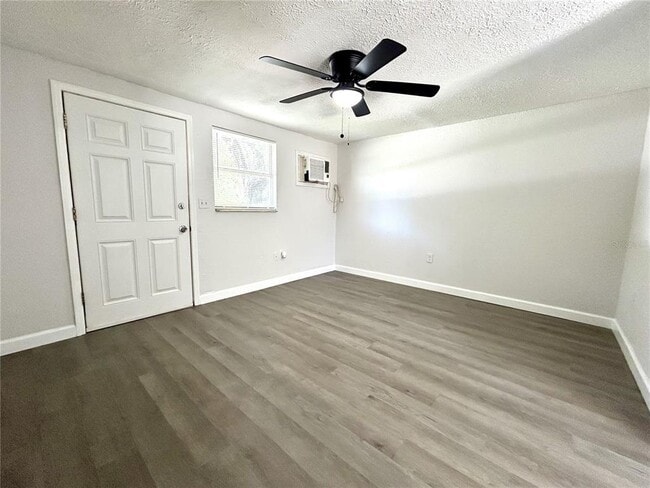 Building Photo - 8216 Krag Dr