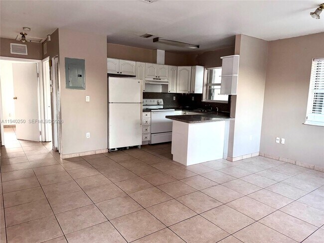 Foto del edificio - 14140 NE 2nd Ct