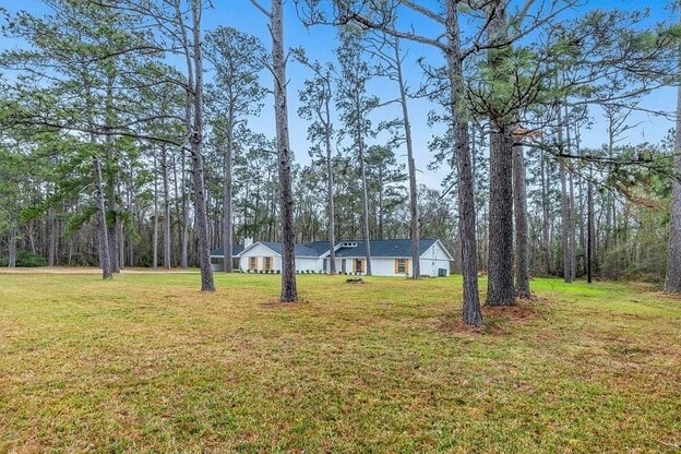 Building Photo - 25228 US-165
