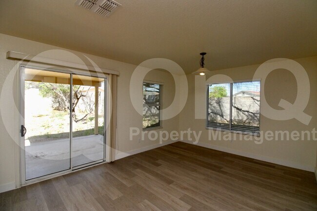 Foto del edificio - 1339 W Camino Mesa Sonorense