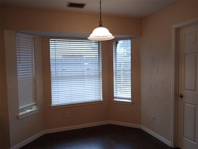 Foto del edificio - 11419 Springland Dr