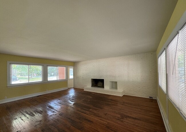 Foto del edificio - 508 Loblolly Ln