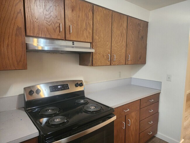 Building Photo - 903 Filbert Ct