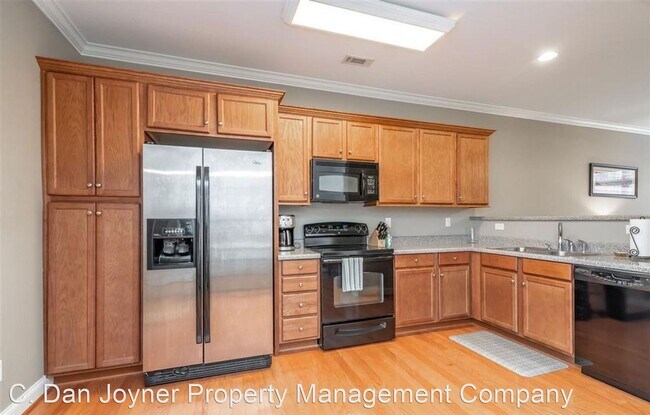 Foto del edificio - 2 br, 2.5 bath House - 307 Arlington Ave
