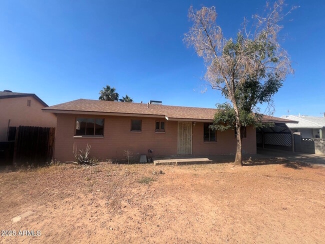 Building Photo - 1237 E Vine Ave